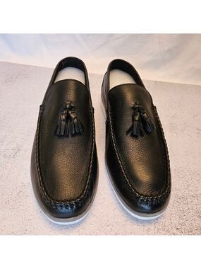 🍁Size 8 Black Tassle Loafer Classic Calf Leather, Snover, Product of Canada🇨🇦
